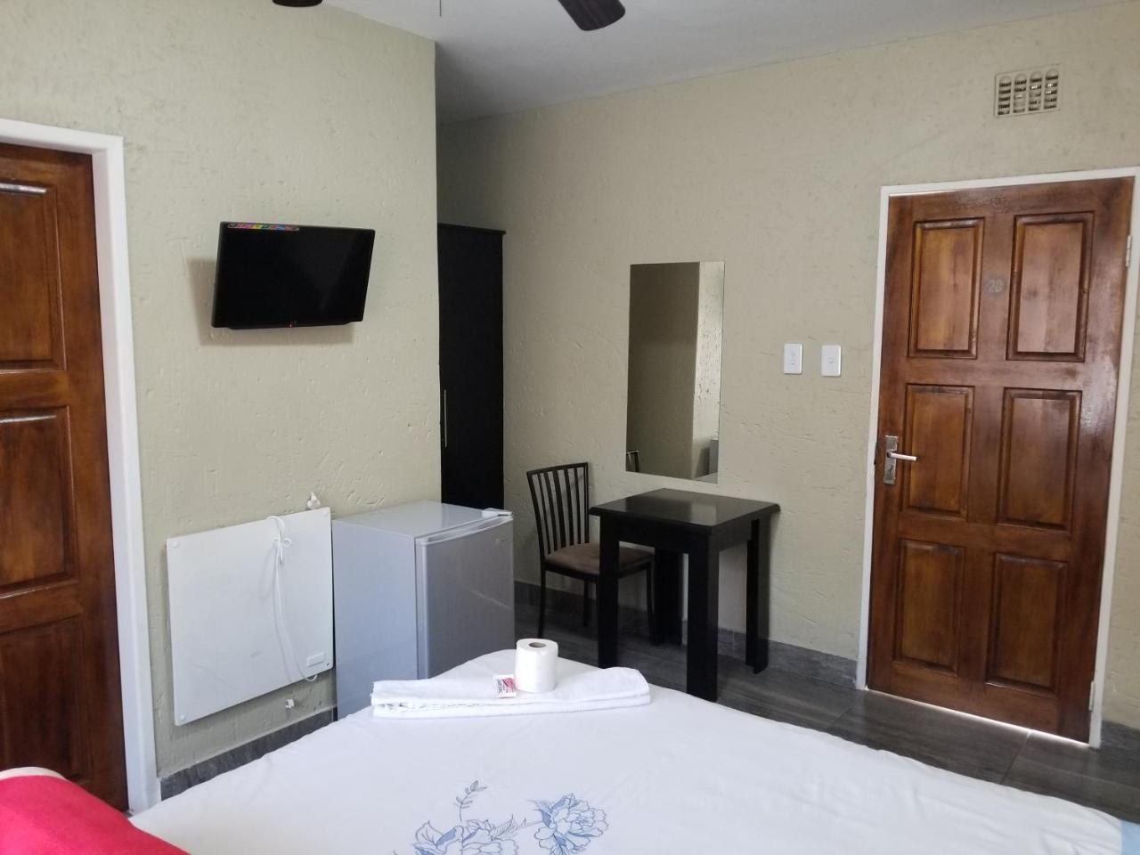 Chisam Guest Lodge Pty Ltd Johannesburg Eksteriør bilde